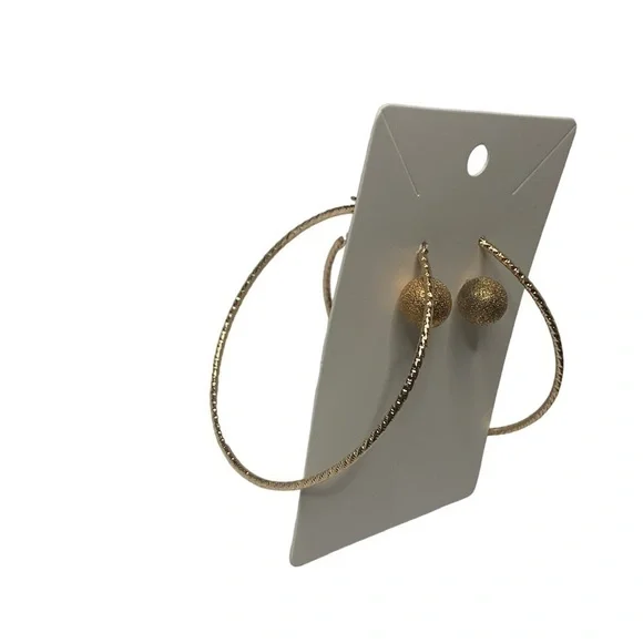 Gold hoop set - Picture 5 of 6